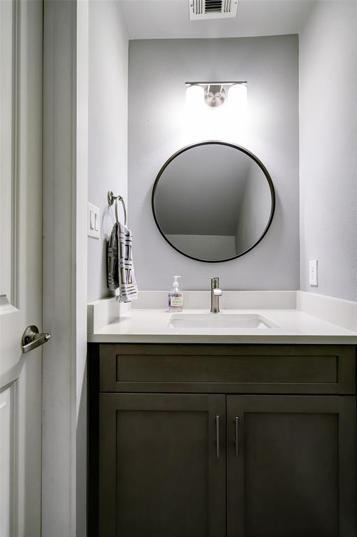9406 2 Blalock Tree Court, Houston, Texas 77080, 3 Bedrooms Bedrooms, 9 Rooms Rooms,2 BathroomsBathrooms,Single-family,For Sale,Blalock Tree,66845182