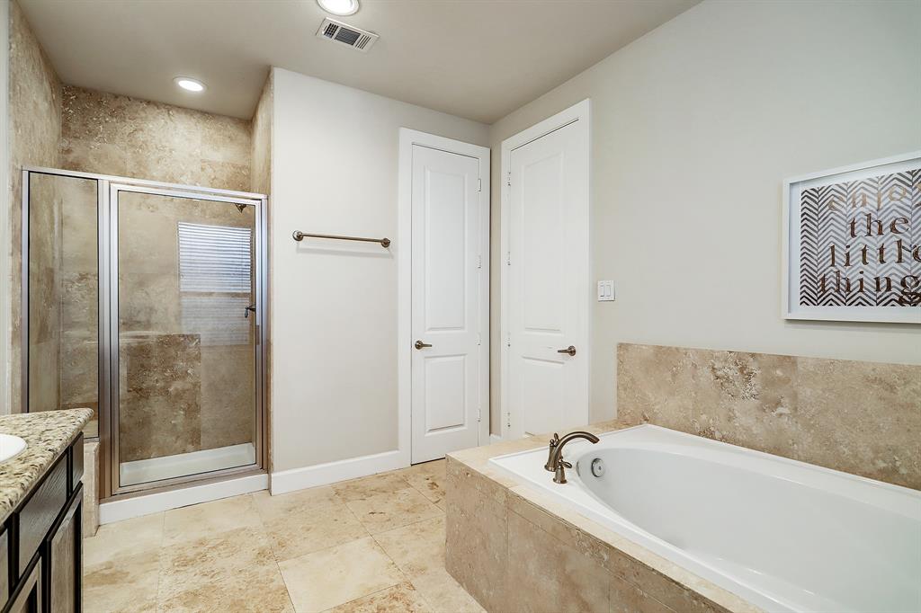 9406 2 Blalock Tree Court, Houston, Texas 77080, 3 Bedrooms Bedrooms, 9 Rooms Rooms,2 BathroomsBathrooms,Single-family,For Sale,Blalock Tree,66845182