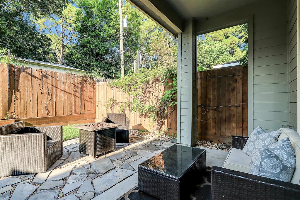 9406 2 Blalock Tree Court, Houston, Texas 77080, 3 Bedrooms Bedrooms, 9 Rooms Rooms,2 BathroomsBathrooms,Single-family,For Sale,Blalock Tree,66845182