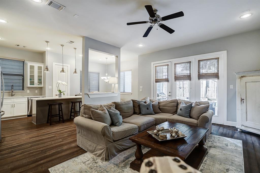 9406 2 Blalock Tree Court, Houston, Texas 77080, 3 Bedrooms Bedrooms, 9 Rooms Rooms,2 BathroomsBathrooms,Single-family,For Sale,Blalock Tree,66845182