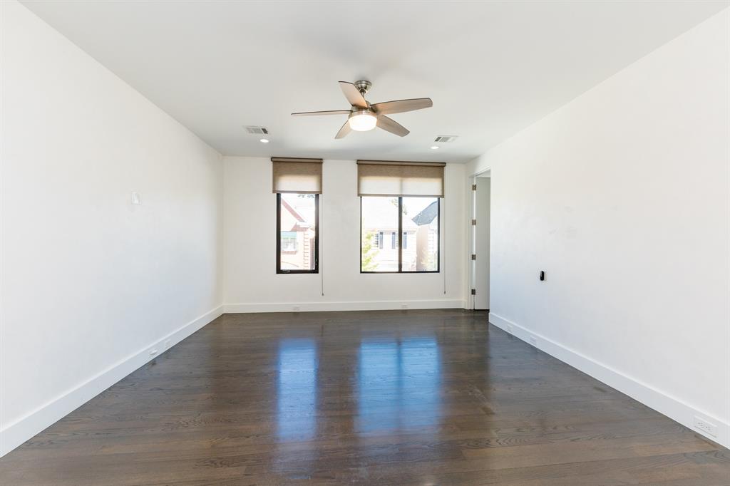 1310 3 Nantucket Drive, Houston, Texas 77057, 4 Bedrooms Bedrooms, 8 Rooms Rooms,4 BathroomsBathrooms,Single-family,For Sale,Nantucket,63536278