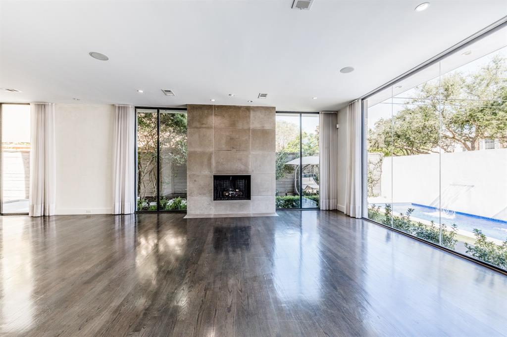 1310 3 Nantucket Drive, Houston, Texas 77057, 4 Bedrooms Bedrooms, 8 Rooms Rooms,4 BathroomsBathrooms,Single-family,For Sale,Nantucket,63536278