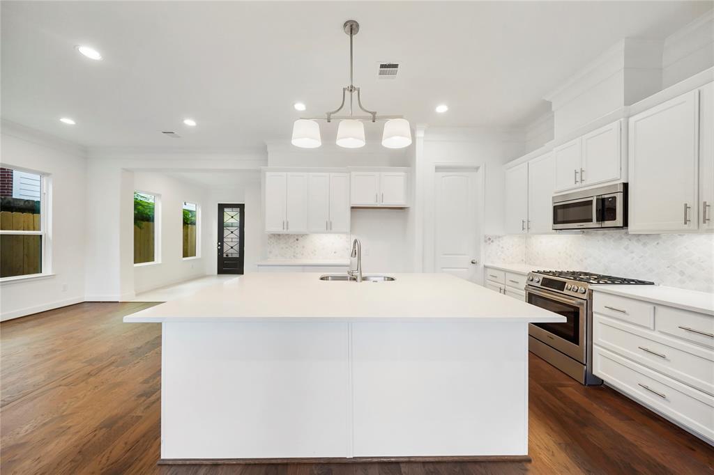 3505 2 Balzy Road, Houston, Texas 77018, 3 Bedrooms Bedrooms, 9 Rooms Rooms,2 BathroomsBathrooms,Single-family,For Sale,Balzy,54765875