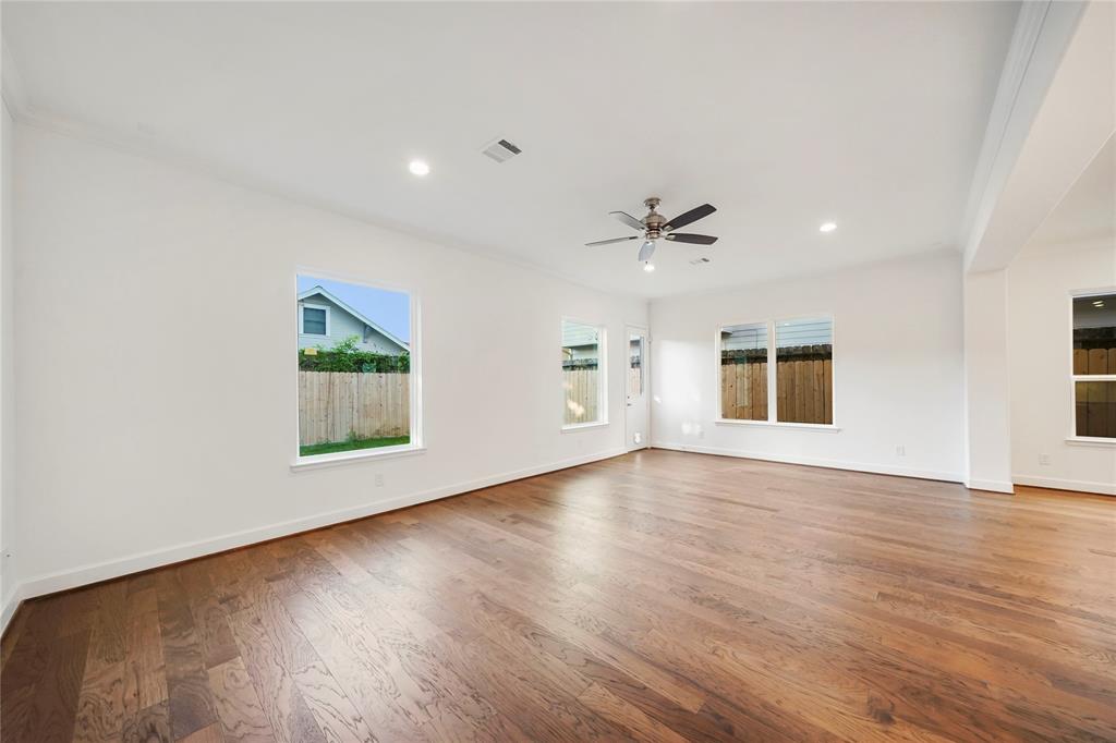 3505 2 Balzy Road, Houston, Texas 77018, 3 Bedrooms Bedrooms, 9 Rooms Rooms,2 BathroomsBathrooms,Single-family,For Sale,Balzy,54765875