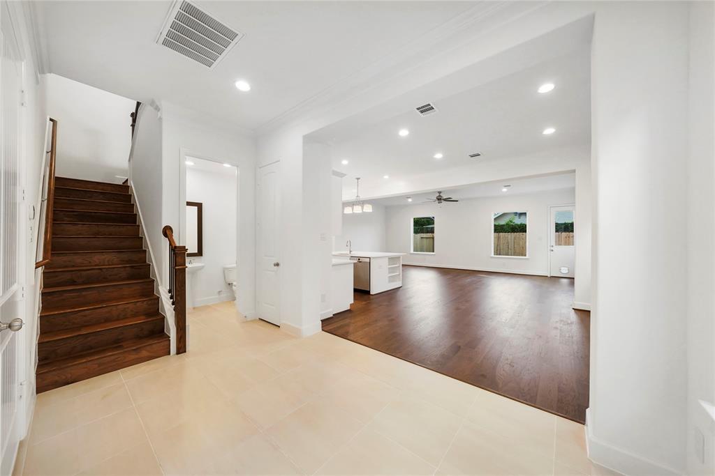 3505 2 Balzy Road, Houston, Texas 77018, 3 Bedrooms Bedrooms, 9 Rooms Rooms,2 BathroomsBathrooms,Single-family,For Sale,Balzy,54765875
