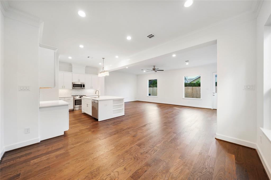 3505 2 Balzy Road, Houston, Texas 77018, 3 Bedrooms Bedrooms, 9 Rooms Rooms,2 BathroomsBathrooms,Single-family,For Sale,Balzy,54765875