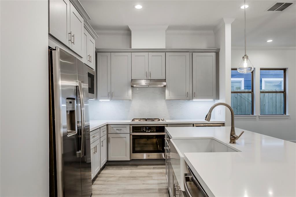 1503 2 RUTH Street, Houston, Texas 77004, 3 Bedrooms Bedrooms, 11 Rooms Rooms,2 BathroomsBathrooms,Single-family,For Sale,RUTH,76334858