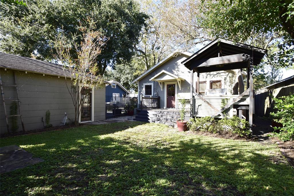 1020 1 Algregg Street, Houston, Texas 77009, 2 Bedrooms Bedrooms, 6 Rooms Rooms,1 BathroomBathrooms,Single-family,For Sale,Algregg,2356338