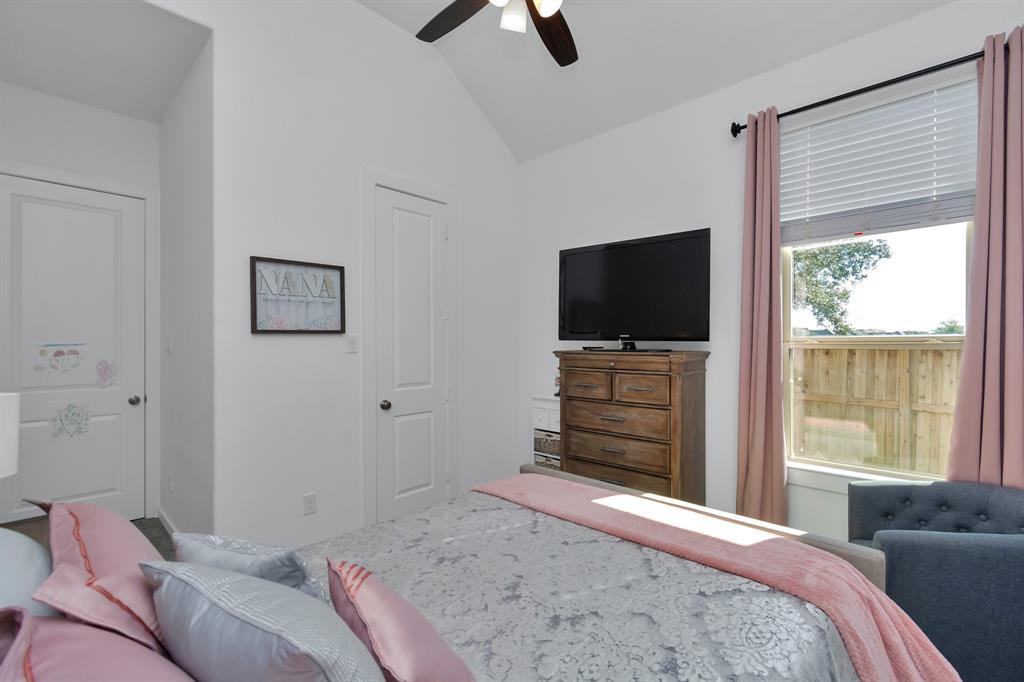 10146 1 Blythe Street, Iowa Colony, Texas 77583, 4 Bedrooms Bedrooms, 9 Rooms Rooms,3 BathroomsBathrooms,Single-family,For Sale,Blythe,89240375