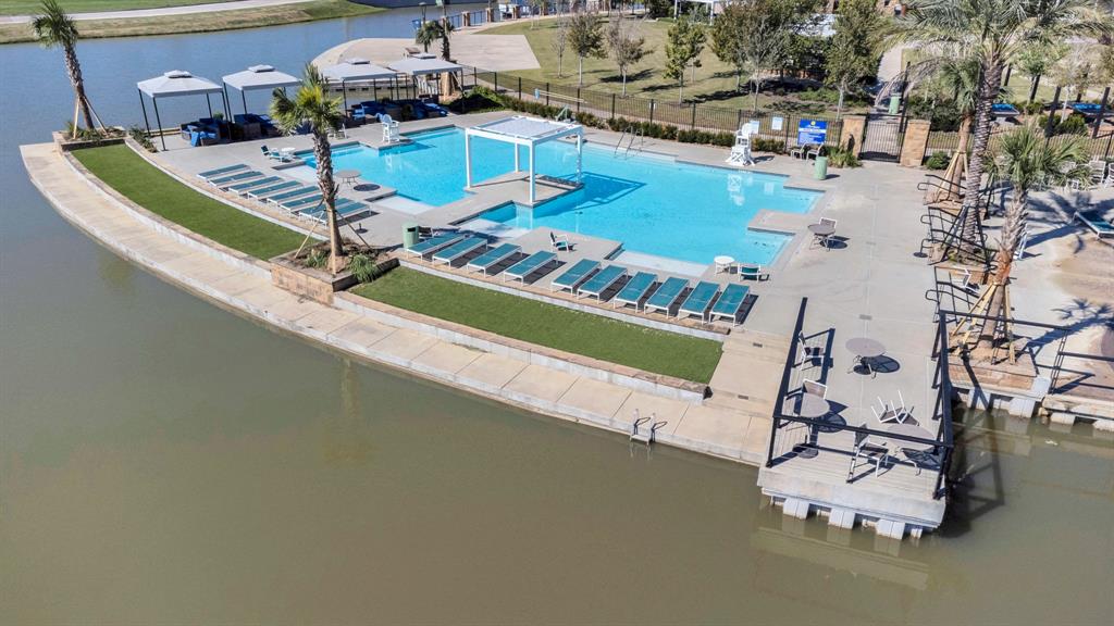10146 1 Blythe Street, Iowa Colony, Texas 77583, 4 Bedrooms Bedrooms, 9 Rooms Rooms,3 BathroomsBathrooms,Single-family,For Sale,Blythe,89240375