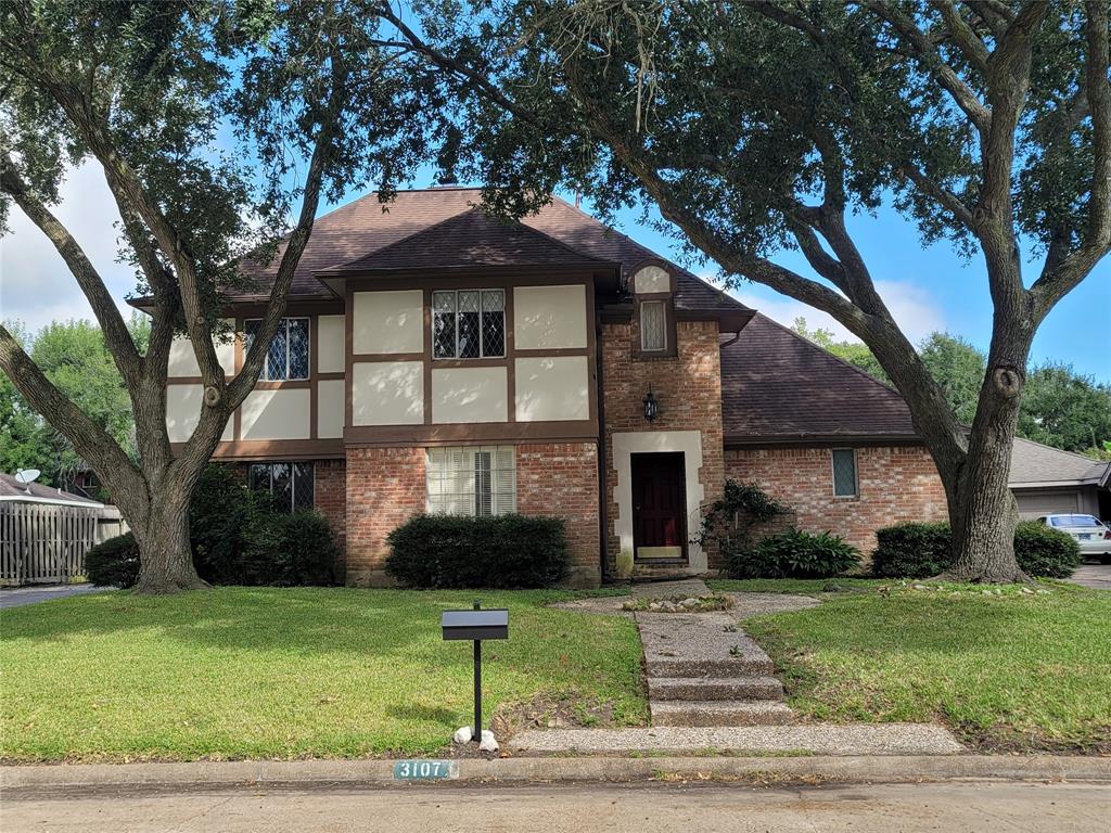 3107 2 Briar Court, Sugar Land, Texas 77478, 4 Bedrooms Bedrooms, 9 Rooms Rooms,3 BathroomsBathrooms,Single-family,For Sale,Briar,54037178