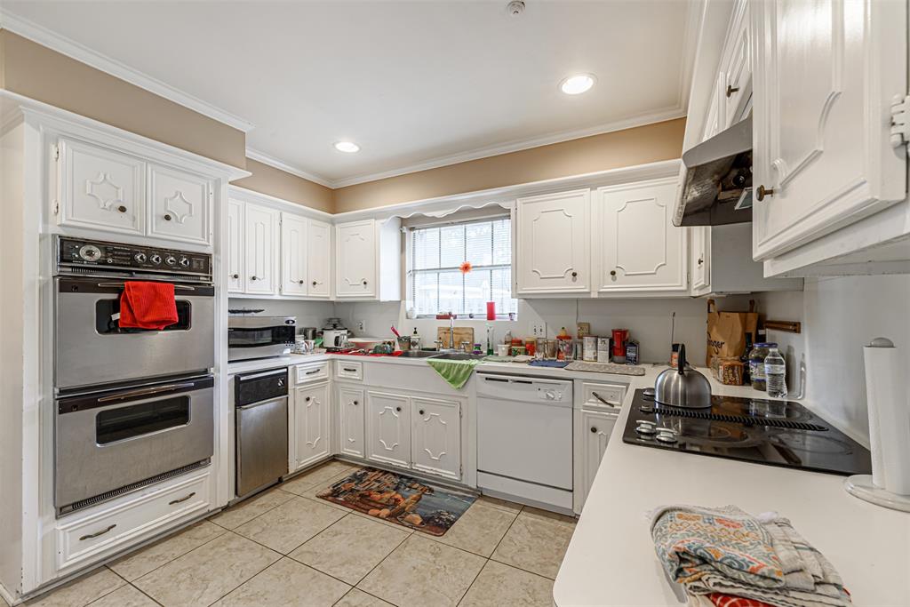3107 2 Briar Court, Sugar Land, Texas 77478, 4 Bedrooms Bedrooms, 9 Rooms Rooms,3 BathroomsBathrooms,Single-family,For Sale,Briar,54037178