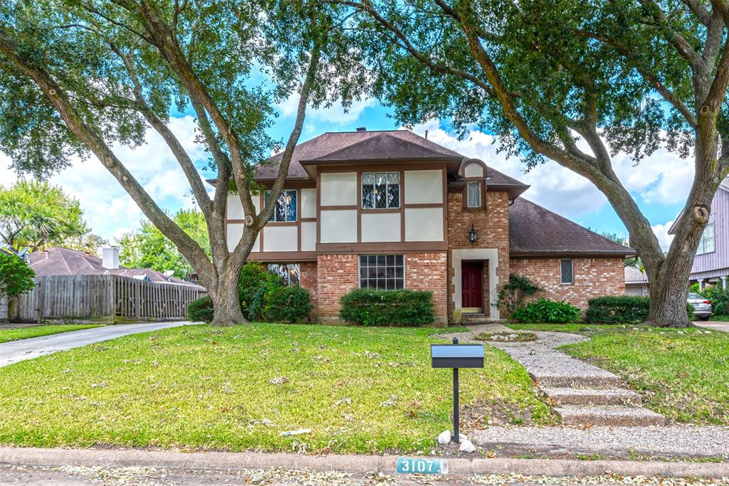 3107 2 Briar Court, Sugar Land, Texas 77478, 4 Bedrooms Bedrooms, 9 Rooms Rooms,3 BathroomsBathrooms,Single-family,For Sale,Briar,54037178