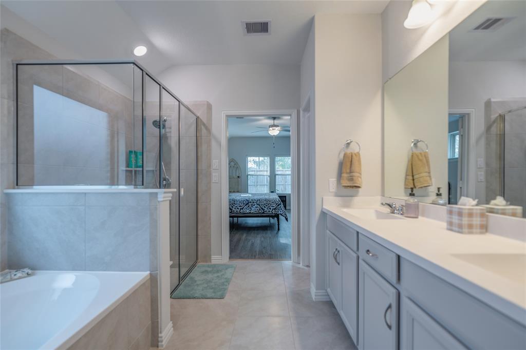 147 1 Scarlet Maple Court, Conroe, Texas 77318, 3 Bedrooms Bedrooms, 3 Rooms Rooms,2 BathroomsBathrooms,Single-family,For Sale,Scarlet Maple,77141399
