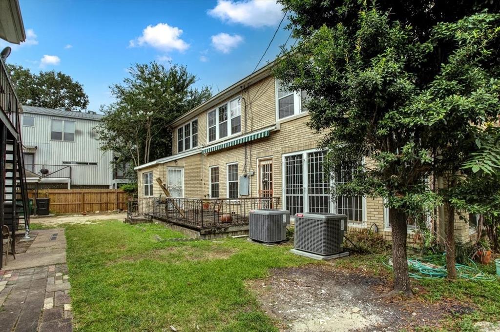 2512 2 Calumet Street, Houston, Texas 77004, 3 Bedrooms Bedrooms, ,2 BathroomsBathrooms,Multi-family,For Sale,Calumet,56899138