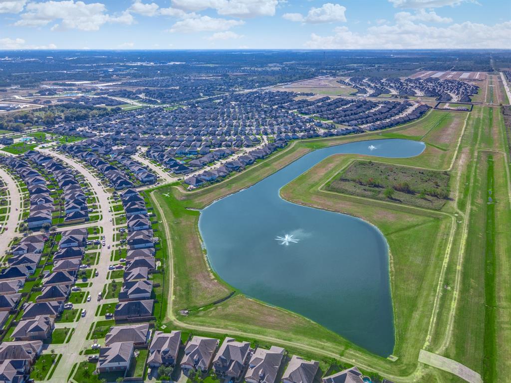 3346 2 Etring Lane, Katy, Texas 77493, 5 Bedrooms Bedrooms, 15 Rooms Rooms,3 BathroomsBathrooms,Single-family,For Sale,Etring,70941315