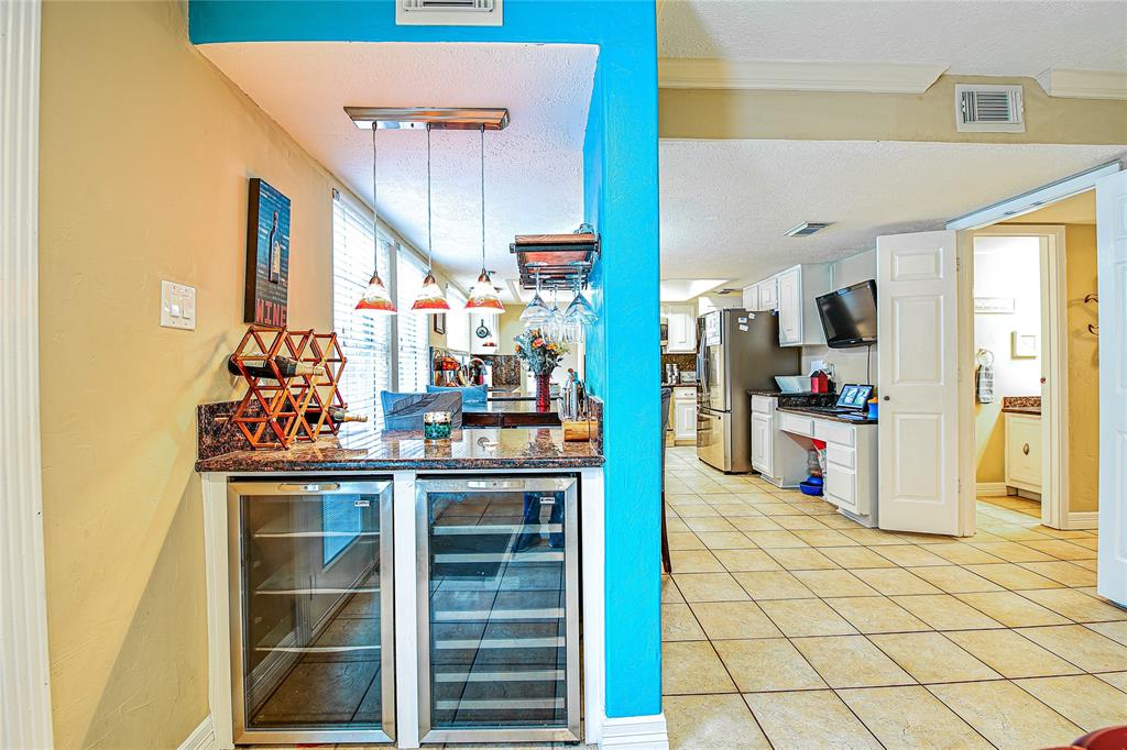 531 2 Gleneagles Drive, Friendswood, Texas 77546, 5 Bedrooms Bedrooms, 10 Rooms Rooms,2 BathroomsBathrooms,Single-family,For Sale,Gleneagles,81213650