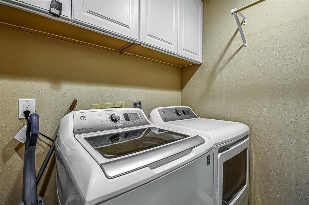 531 2 Gleneagles Drive, Friendswood, Texas 77546, 5 Bedrooms Bedrooms, 10 Rooms Rooms,2 BathroomsBathrooms,Single-family,For Sale,Gleneagles,81213650