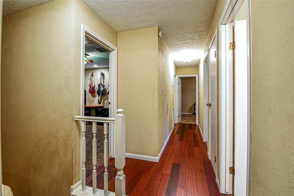 531 2 Gleneagles Drive, Friendswood, Texas 77546, 5 Bedrooms Bedrooms, 10 Rooms Rooms,2 BathroomsBathrooms,Single-family,For Sale,Gleneagles,81213650