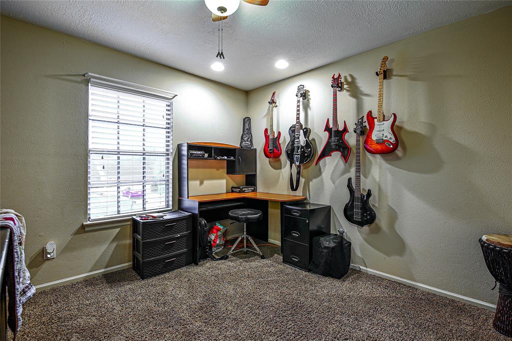 531 2 Gleneagles Drive, Friendswood, Texas 77546, 5 Bedrooms Bedrooms, 10 Rooms Rooms,2 BathroomsBathrooms,Single-family,For Sale,Gleneagles,81213650