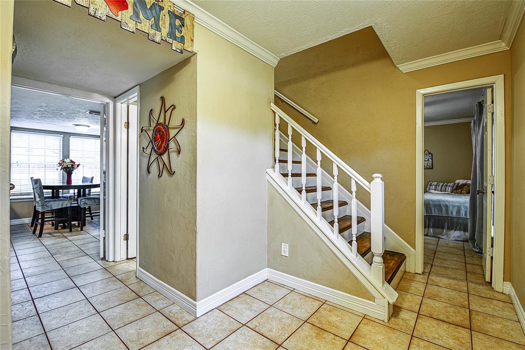 531 2 Gleneagles Drive, Friendswood, Texas 77546, 5 Bedrooms Bedrooms, 10 Rooms Rooms,2 BathroomsBathrooms,Single-family,For Sale,Gleneagles,81213650
