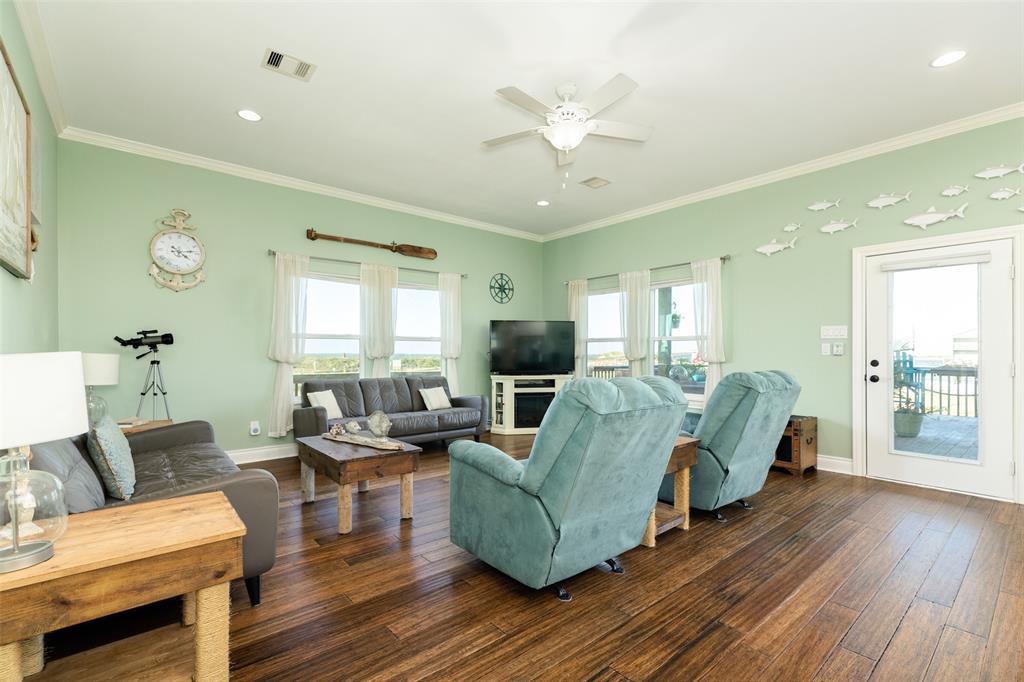 13231 2 Jolly Roger Drive, Freeport, Texas 77541, 3 Bedrooms Bedrooms, 3 Rooms Rooms,2 BathroomsBathrooms,Single-family,For Sale,Jolly Roger,89073428