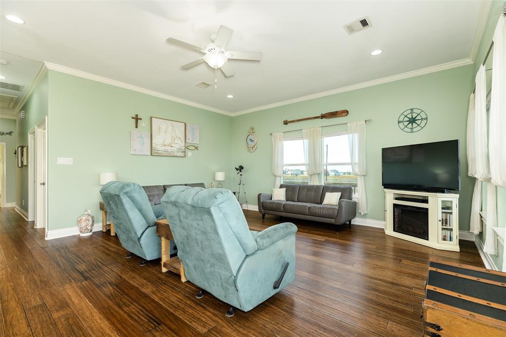 13231 2 Jolly Roger Drive, Freeport, Texas 77541, 3 Bedrooms Bedrooms, 3 Rooms Rooms,2 BathroomsBathrooms,Single-family,For Sale,Jolly Roger,89073428