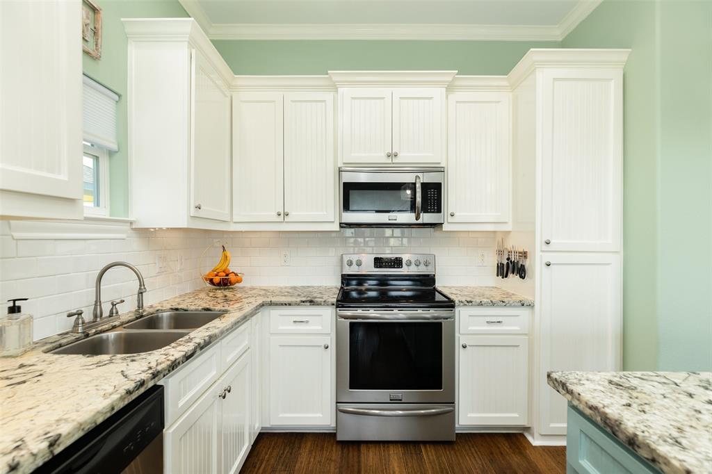 13231 2 Jolly Roger Drive, Freeport, Texas 77541, 3 Bedrooms Bedrooms, 3 Rooms Rooms,2 BathroomsBathrooms,Single-family,For Sale,Jolly Roger,89073428