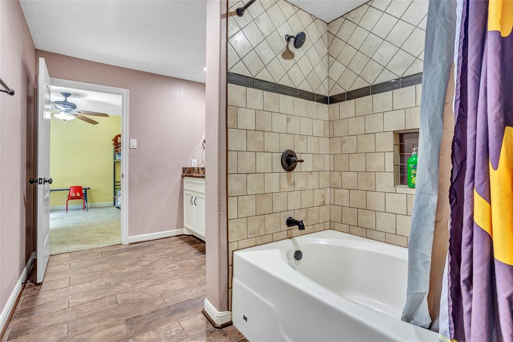 6000 2 Pine Tree Trail, Alvin, Texas 77511, 8 Bedrooms Bedrooms, 20 Rooms Rooms,5 BathroomsBathrooms,Single-family,For Sale,Pine Tree,53550370
