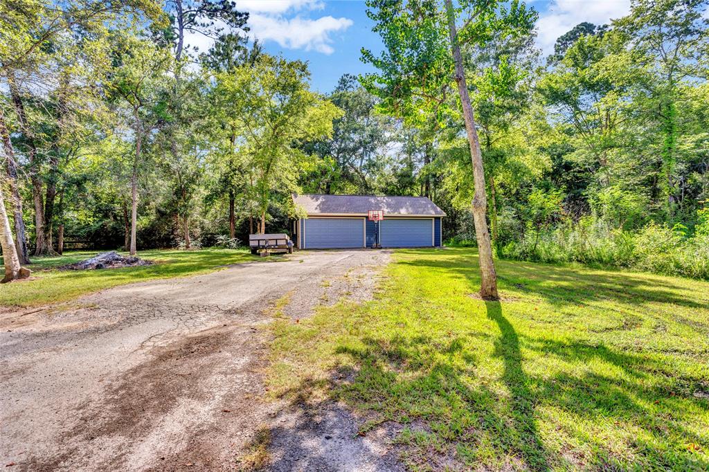 6000 2 Pine Tree Trail, Alvin, Texas 77511, 8 Bedrooms Bedrooms, 20 Rooms Rooms,5 BathroomsBathrooms,Single-family,For Sale,Pine Tree,53550370