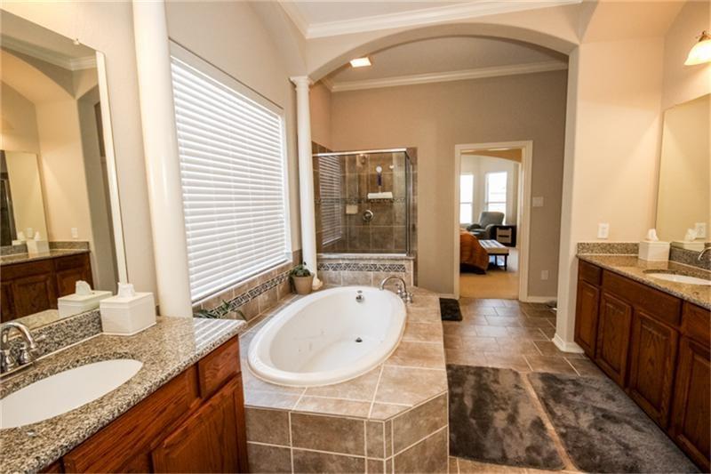 9939 2 Rollinson Park Drive, Spring, Texas 77379, 5 Bedrooms Bedrooms, 10 Rooms Rooms,4 BathroomsBathrooms,Single-family,For Sale,Rollinson Park,32510517