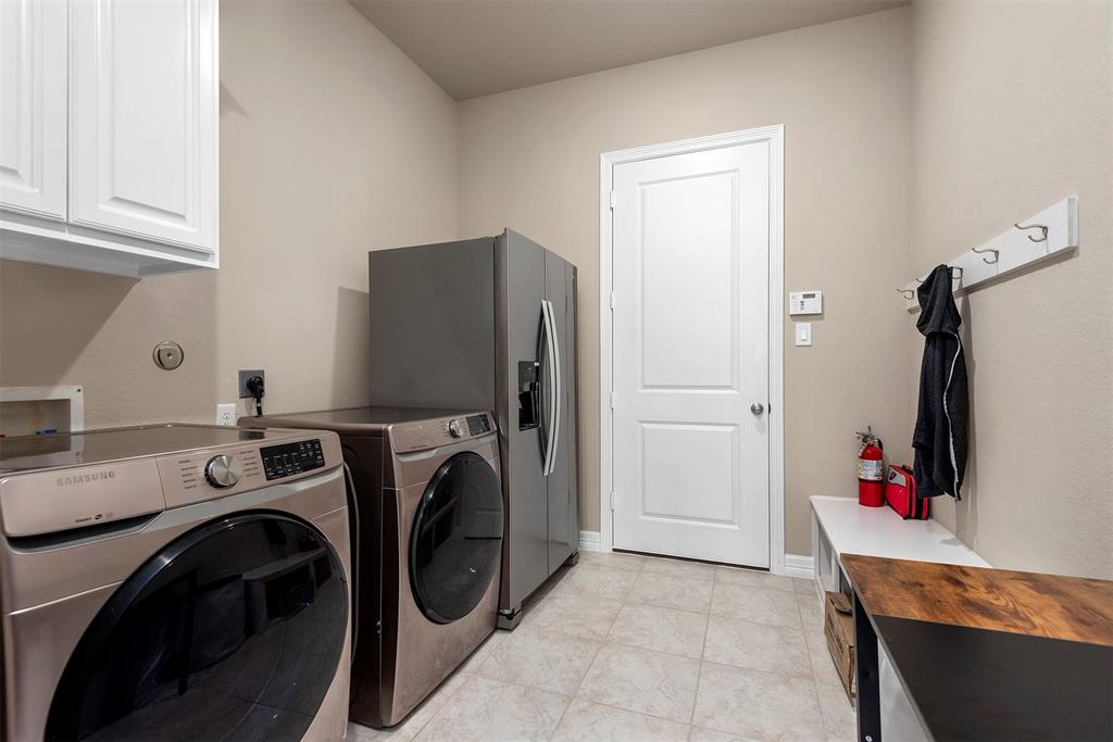 10130 2 Blythe Street, Iowa Colony, Texas 77583, 4 Bedrooms Bedrooms, 11 Rooms Rooms,4 BathroomsBathrooms,Single-family,For Sale,Blythe,89131333