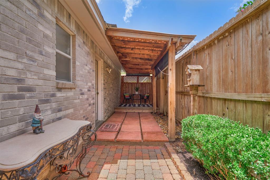 8310 2 Astwood Court, Spring, Texas 77379, 3 Bedrooms Bedrooms, 8 Rooms Rooms,2 BathroomsBathrooms,Single-family,For Sale,Astwood,51703567