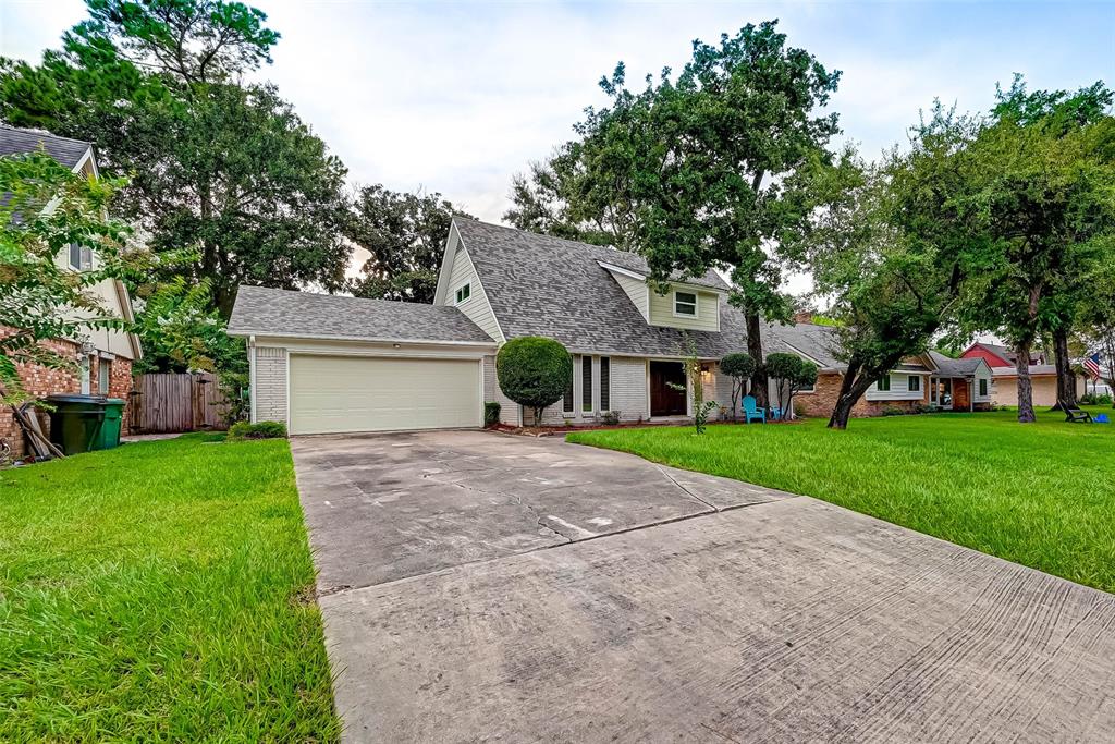 2015 1.5 Chaparral Drive, Houston, Texas 77043, 3 Bedrooms Bedrooms, 8 Rooms Rooms,2 BathroomsBathrooms,Single-family,For Sale,Chaparral,22030481