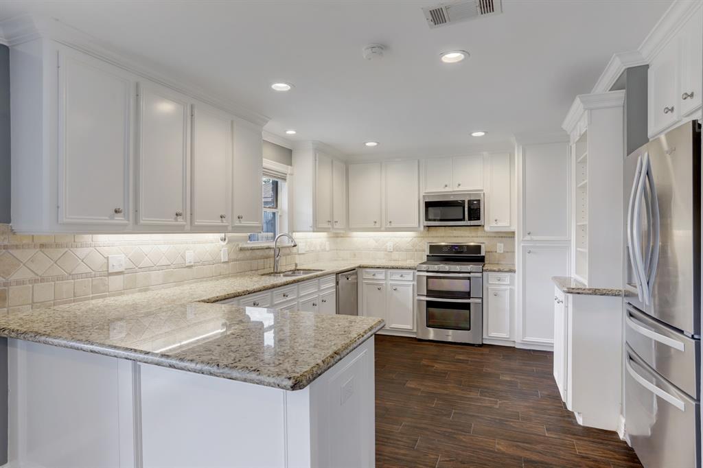 4319 1 Osby Drive, Houston, Texas 77096, 3 Bedrooms Bedrooms, 9 Rooms Rooms,2 BathroomsBathrooms,Single-family,For Sale,Osby,62962122