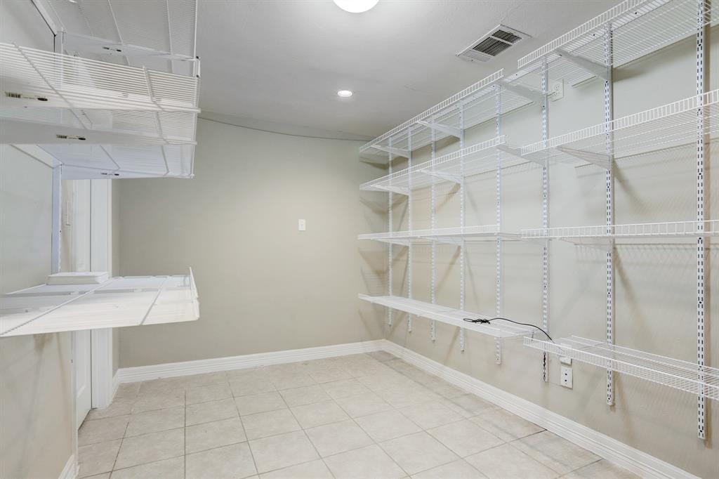 4319 1 Osby Drive, Houston, Texas 77096, 3 Bedrooms Bedrooms, 9 Rooms Rooms,2 BathroomsBathrooms,Single-family,For Sale,Osby,62962122