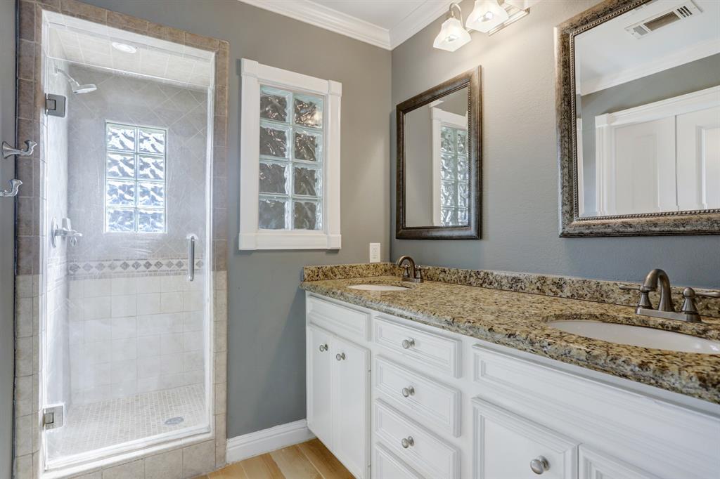 4319 1 Osby Drive, Houston, Texas 77096, 3 Bedrooms Bedrooms, 9 Rooms Rooms,2 BathroomsBathrooms,Single-family,For Sale,Osby,62962122