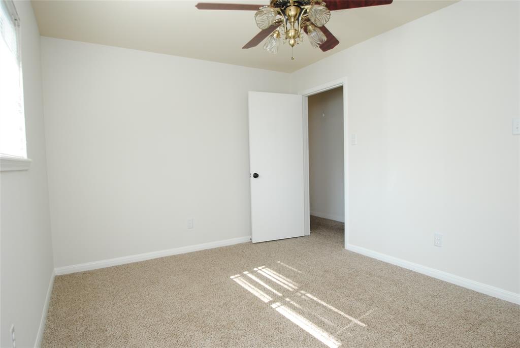 14211 2 Chevy Chase Drive, Houston, Texas 77077, 4 Bedrooms Bedrooms, 9 Rooms Rooms,2 BathroomsBathrooms,Single-family,For Sale,Chevy Chase,72270555