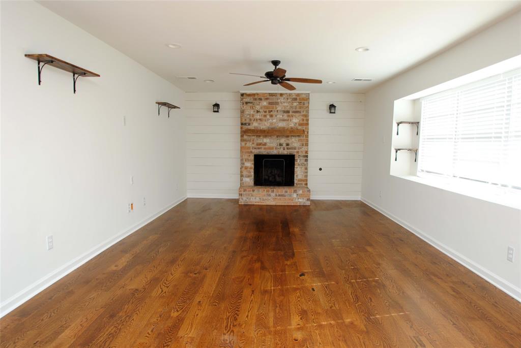 14211 2 Chevy Chase Drive, Houston, Texas 77077, 4 Bedrooms Bedrooms, 9 Rooms Rooms,2 BathroomsBathrooms,Single-family,For Sale,Chevy Chase,72270555