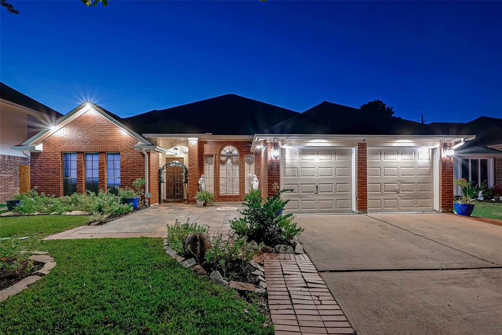 6419 1 Harcourt Bridge Drive, Houston, Texas 77084, 3 Bedrooms Bedrooms, 7 Rooms Rooms,2 BathroomsBathrooms,Single-family,For Sale,Harcourt Bridge,76558851