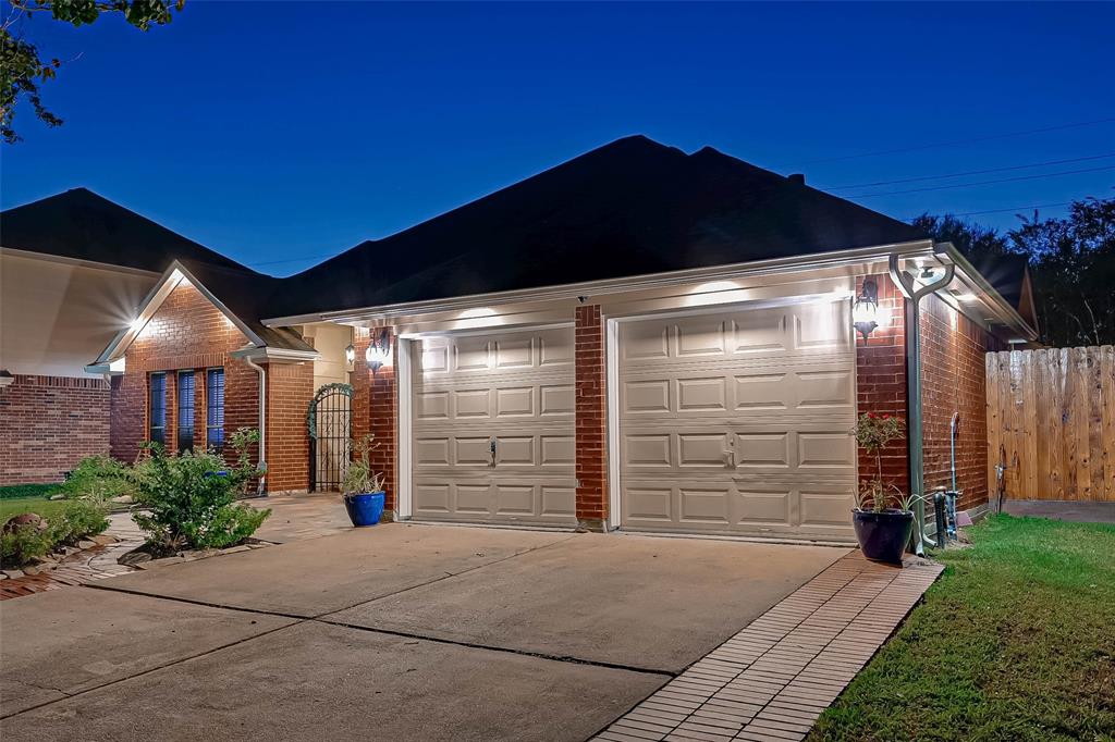 6419 1 Harcourt Bridge Drive, Houston, Texas 77084, 3 Bedrooms Bedrooms, 7 Rooms Rooms,2 BathroomsBathrooms,Single-family,For Sale,Harcourt Bridge,76558851
