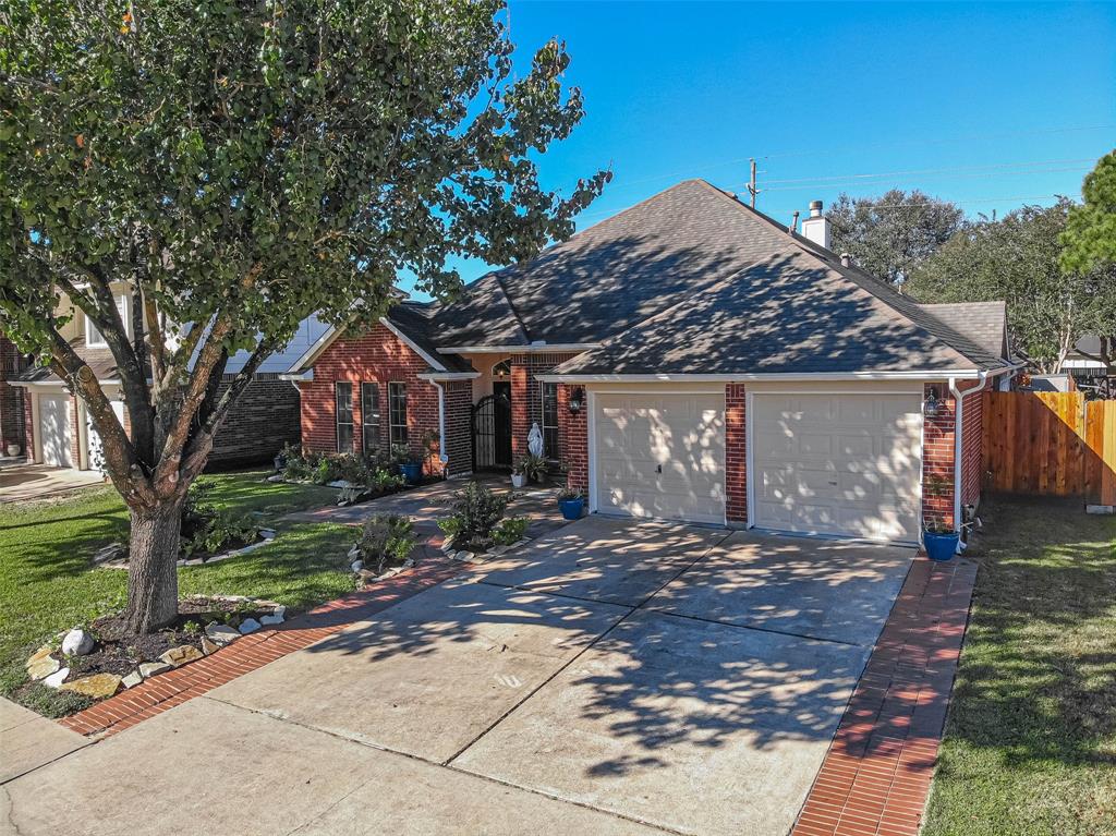 6419 1 Harcourt Bridge Drive, Houston, Texas 77084, 3 Bedrooms Bedrooms, 7 Rooms Rooms,2 BathroomsBathrooms,Single-family,For Sale,Harcourt Bridge,76558851