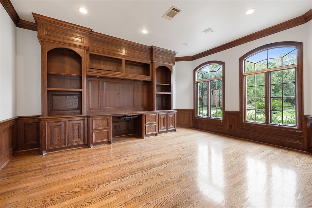 590 2 Dana Lane, Piney Point Village, Texas 77024, 5 Bedrooms Bedrooms, 11 Rooms Rooms,6 BathroomsBathrooms,Single-family,For Sale,Dana,58892003