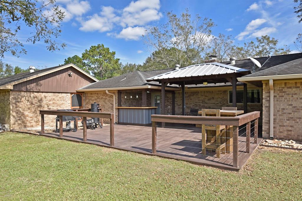 108 1 Country Road, Angleton, Texas 77515, 3 Bedrooms Bedrooms, 3 Rooms Rooms,2 BathroomsBathrooms,Single-family,For Sale,Country,53424504