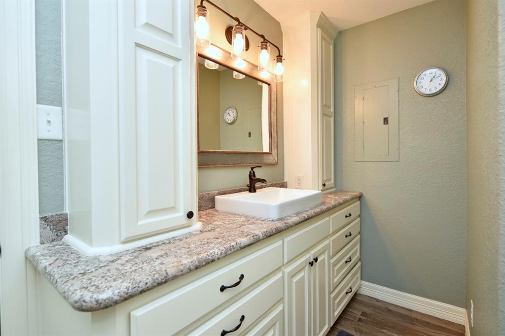 108 1 Country Road, Angleton, Texas 77515, 3 Bedrooms Bedrooms, 3 Rooms Rooms,2 BathroomsBathrooms,Single-family,For Sale,Country,53424504