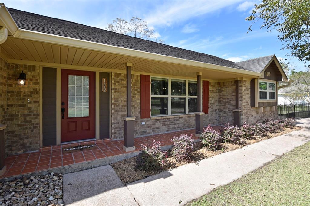 108 1 Country Road, Angleton, Texas 77515, 3 Bedrooms Bedrooms, 3 Rooms Rooms,2 BathroomsBathrooms,Single-family,For Sale,Country,53424504