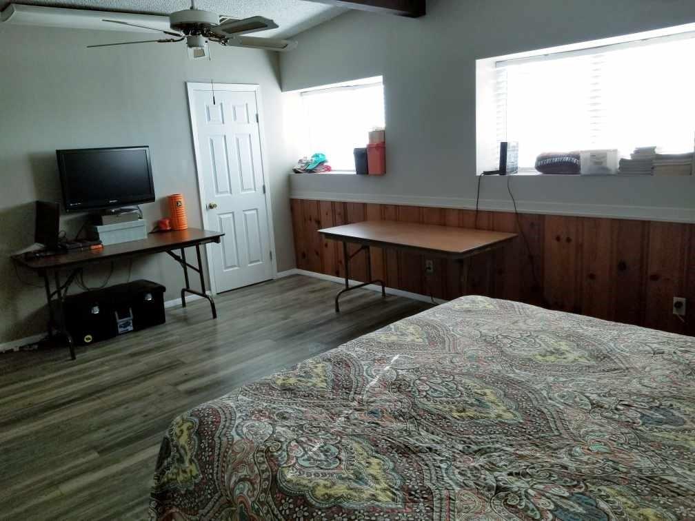 410 1 Canino Road, Houston, Texas 77037, 2 Bedrooms Bedrooms, 3 Rooms Rooms,2 BathroomsBathrooms,Single-family,For Sale,Canino,88969381