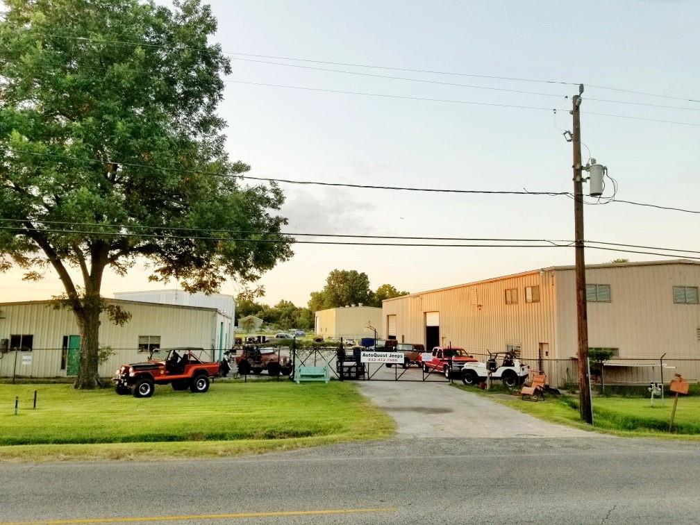 410 1 Canino Road, Houston, Texas 77037, 2 Bedrooms Bedrooms, 3 Rooms Rooms,2 BathroomsBathrooms,Single-family,For Sale,Canino,88969381