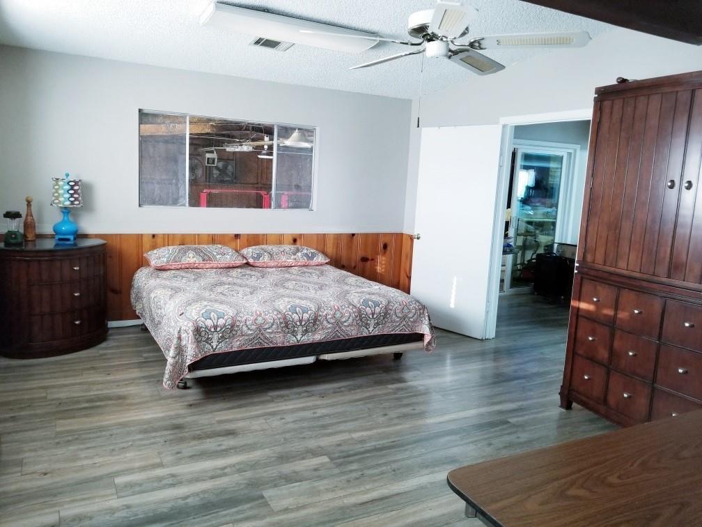 410 1 Canino Road, Houston, Texas 77037, 2 Bedrooms Bedrooms, 3 Rooms Rooms,2 BathroomsBathrooms,Single-family,For Sale,Canino,88969381