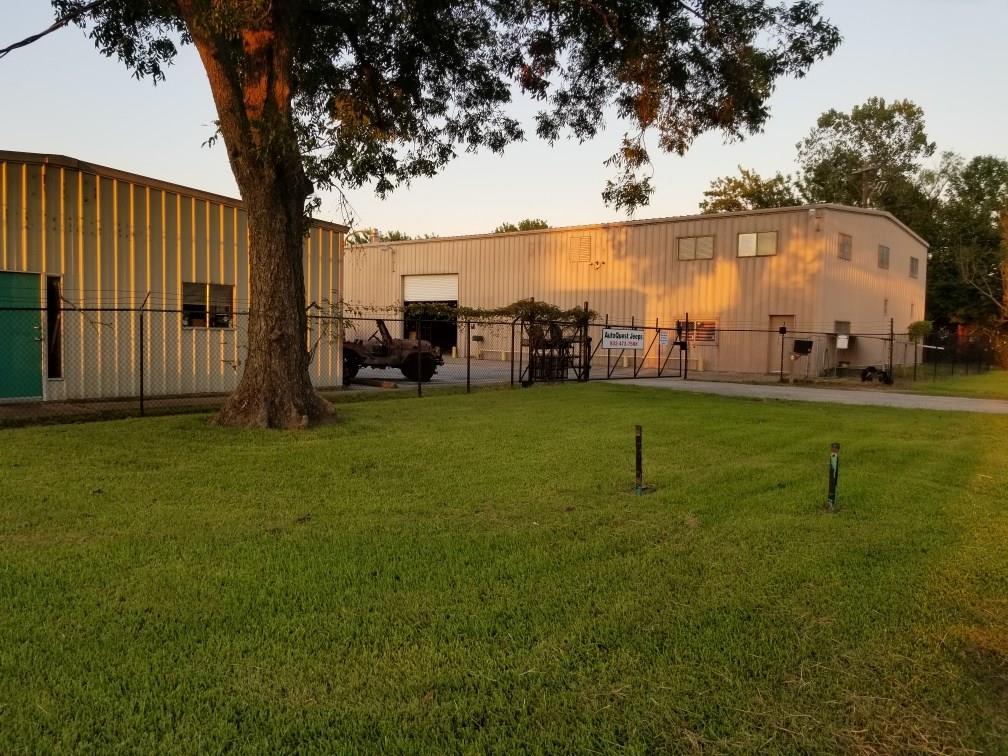 410 1 Canino Road, Houston, Texas 77037, 2 Bedrooms Bedrooms, 3 Rooms Rooms,2 BathroomsBathrooms,Single-family,For Sale,Canino,88969381
